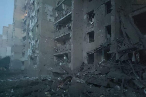 Ракетний удар по житловому будинку та базам відпочинку: як минула ніч в Одесі та Одеській області сьогодні фото 1