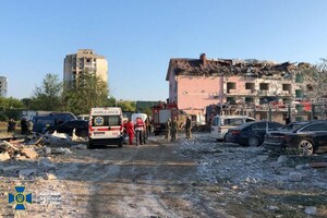 Число жертв ракетного удару по Сергіївці зросло до 19 осіб: СБУ розпочала розслідування фото 4