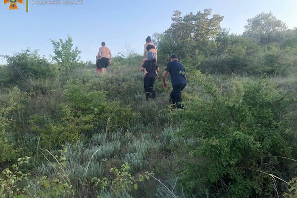 Небезпека на водоймах: на Одещині потонув хлопець, врятували чотирьох підлітків фото 2