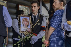 &quot;Почему Россия хочет нас убивать?&quot;: в Одесской области простились с четырьмя погибшими в Сергеевке фото 8