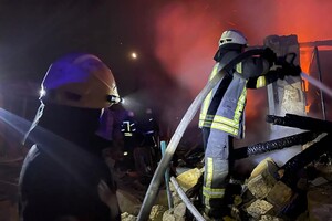 Одесские спасатели показали, как ликвидировали последствия ночного обстрела  фото 2