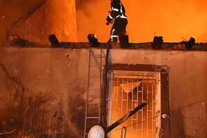 Одесские спасатели показали, как ликвидировали последствия ночного обстрела  фото 7