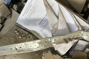 Одесские спасатели показали, как ликвидировали последствия ночного обстрела  фото 13