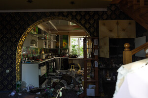 Последствия ракетного удара по Одесской области: повреждены школа, Дом культуры и дом многодетной семьи фото 9