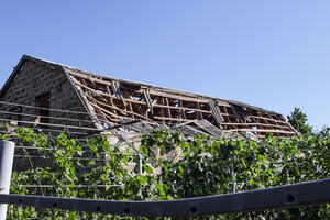 Последствия ракетного удара по Одесской области: повреждены школа, Дом культуры и дом многодетной семьи фото 12