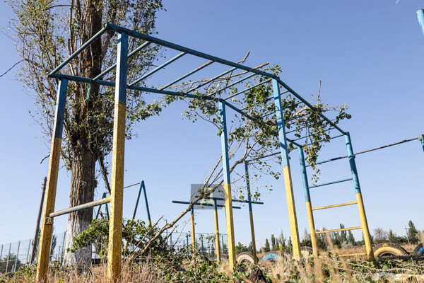 Последствия ракетного удара по Одесской области: повреждены школа, Дом культуры и дом многодетной семьи фото 23