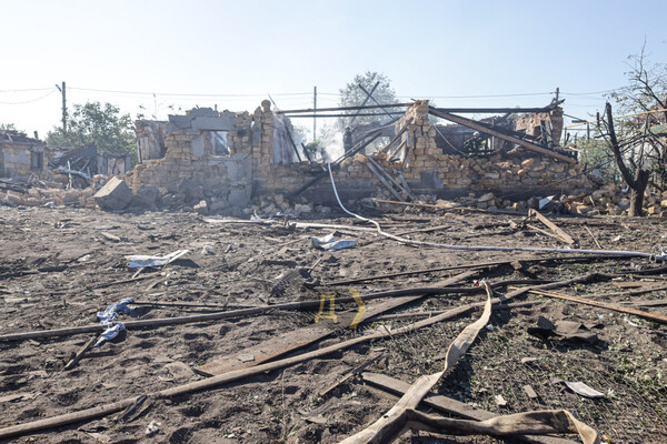 Последствия ракетного удара по Одесской области: повреждены школа, Дом культуры и дом многодетной семьи фото 32