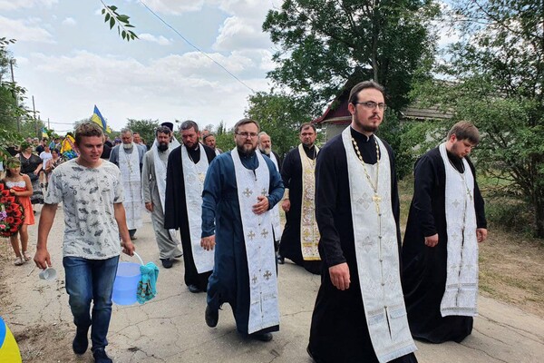 В Одесской области попрощались с бывшим священником-воином ВСУ фото 6