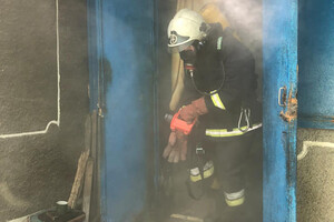 Пожары с пострадавшими и уничтожение артснаряда: как прошли сутки у одесских спасателей фото