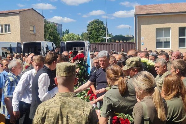 Прощание с командиром одесских "Рыцарей": сослуживцы рассказали о полковнике и пообещали отомстить врагу фото 6