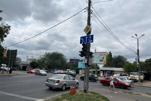 В Одесі з'явився незвичайний дорожній знак фото 2