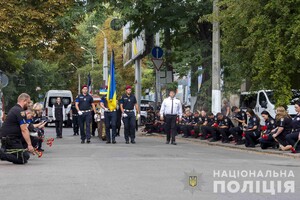 В Одесі попрощалися з поліцейським, який загинув на фронті фото 9