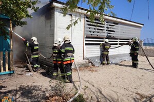 Відкачування води та пожежа у Затоці: як минула доба у одеських рятувальників фото 6