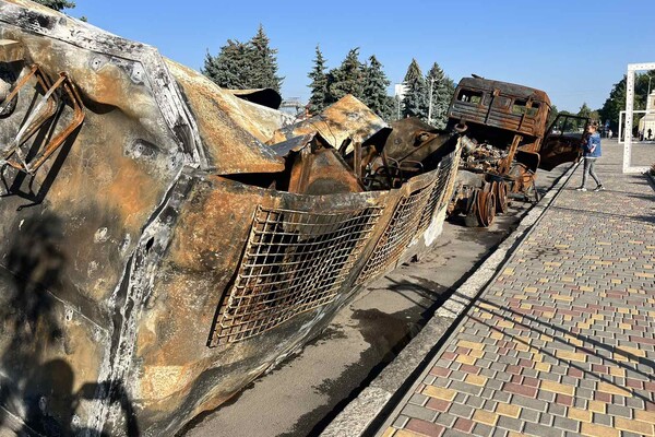 В Одесской области открыли выставку уничтоженной военной техники оккупантов фото 13