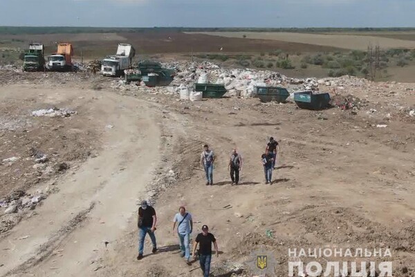 В Одессе на мусорке нашли расчлененное тело женщины  фото 2