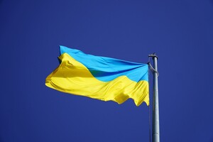 Підняли найбільший прапор: як Одеса відзначає День державного прапора України фото