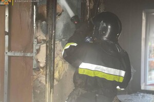 Горели сауна в десятиэтажке и здание открытым пламенем: как прошли сутки у одесских спасателей фото 9