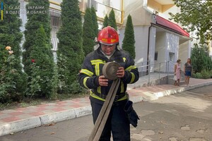 Горели сауна в десятиэтажке и здание открытым пламенем: как прошли сутки у одесских спасателей фото 11