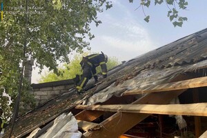 Горели сауна в десятиэтажке и здание открытым пламенем: как прошли сутки у одесских спасателей фото 12