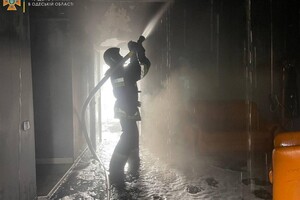 Горели сауна в десятиэтажке и здание открытым пламенем: как прошли сутки у одесских спасателей фото 13