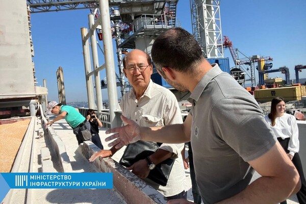 Генсек Международной морской организации приехал в Одесский порт фото 3