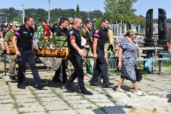 В Одесской области простились еще с одним защитником, погибшим на фронте фото 42