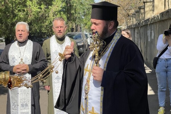 В Одессе возложили цветы к стене памяти погибших за Украину фото 2