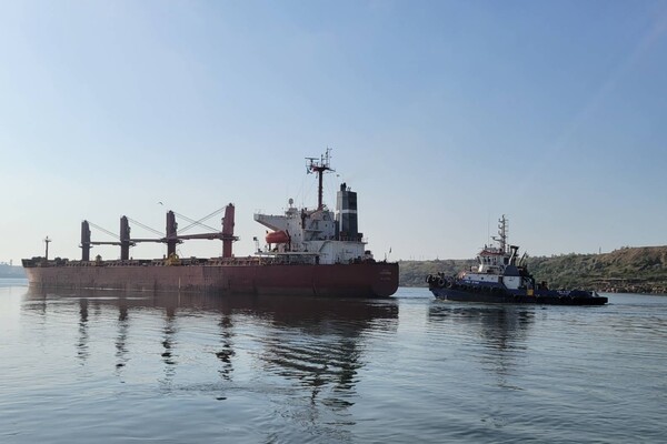 З Одеських портів вийшли шість суден: один із них із зерном для Продовольчої програми ООН фото 2