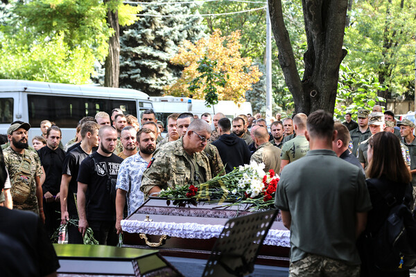 В Одесі та області попрощалися з морськими піхотинцями, бійцем ТРО та зозахисником, які віддали життя за Україну фото 10