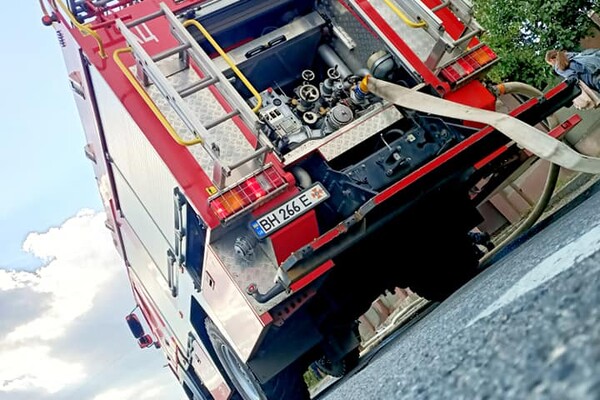 Пожары в ресторане и жилом доме: как прошли сутки у спасателей в Одессе фото 7