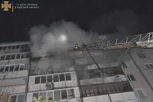 Ночью в одесской девятиэтажке произошел пожар: погибли два человека (фото, видео) фото 1
