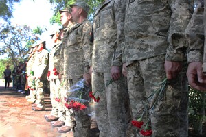 В зенитно-ракетной Одесской бригаде открыли мемориал памяти погибших сослуживцев фото 1