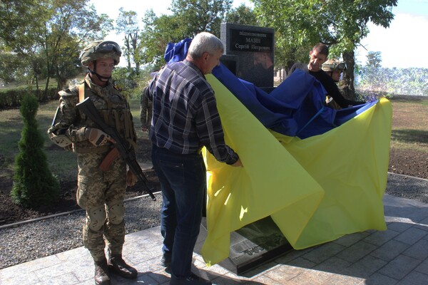 В зенитно-ракетной Одесской бригаде открыли мемориал памяти погибших сослуживцев фото 5