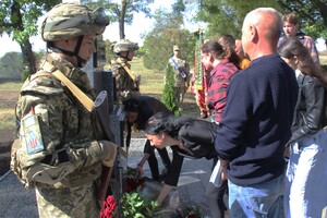 В зенитно-ракетной Одесской бригаде открыли мемориал памяти погибших сослуживцев фото 6