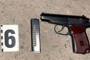 В центре Одессе пьяный мужчина устроил стрельбу, потому что прохожий слишком медленно шел  фото 1