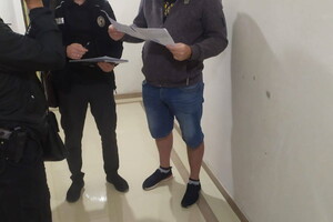 Екс-директор одеського порту нажився на установці засобів пожежної безпеки фото 3
