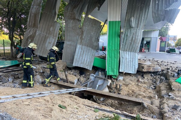 В Одессе на заправке произошел взрыв: под завалами ищут человека (обновлено) фото 6