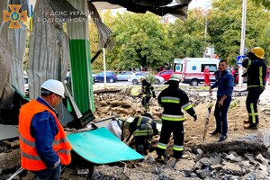 Взрыв на АЗС и уничтожение минометной мины: как прошли сутки у одесских спасателей фото 3