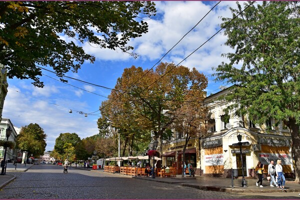 В Одессу наконец-то пришла осень: смотри, как это красиво фото 16
