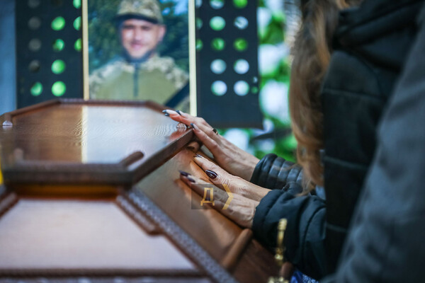 В Одессе прощались с погибшими морпехами  фото