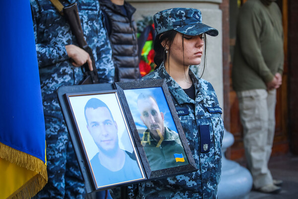 В Одессе прощались с погибшими морпехами  фото 6