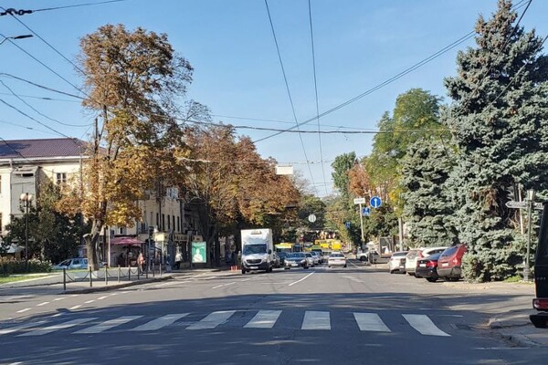 Новая разметка и изменение схемы движения: новшества на дорогах Одессы фото 5