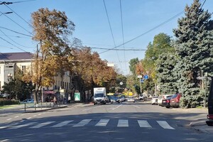 Новая разметка и изменение схемы движения: новшества на дорогах Одессы фото 5