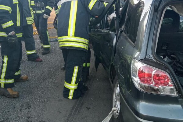 Два ДТП и семь пожаров: как прошли сутки у одесских спасателей фото 3