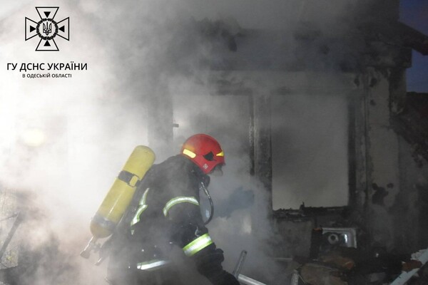 В Аркадии загорелся частный дом фото