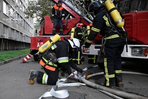 Пожежа в Політеху та вибухонебезпечна знахідка: як минула доба в одеських рятувальників фото 7