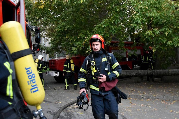 Пожар в Политехе и взрывоопасная находка: как прошли сутки у одесских спасателей фото 8