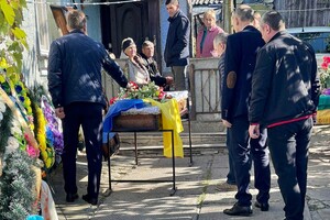 В Одесской области простились с двумя погибшими на фронте защитниками Украины фото