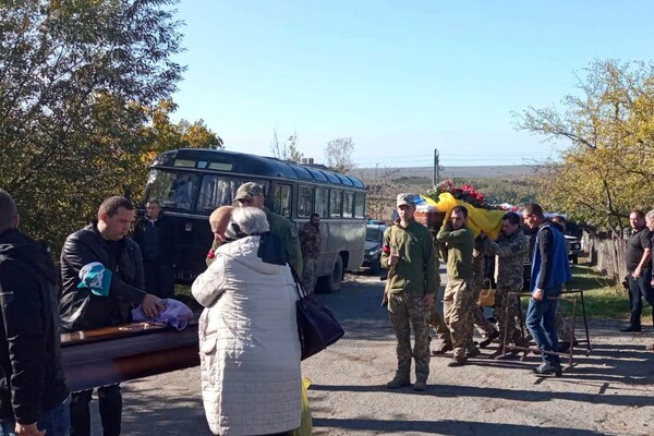 В Одесской области простились с двумя погибшими на фронте защитниками Украины фото 1