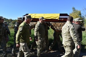 Одеська область попрощалася із ще одним захисником України фото 8